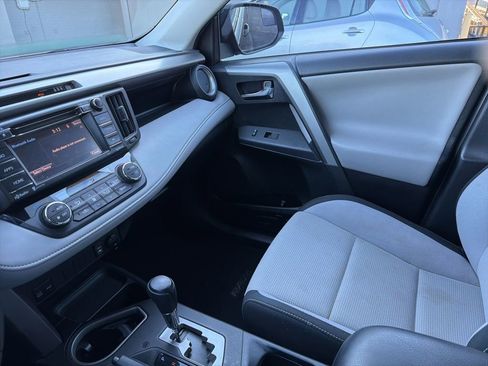 Used 2017 Toyota RAV4 XLE image 22