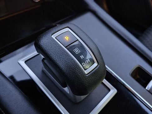 Used 2022 Mitsubishi Outlander ES image 29