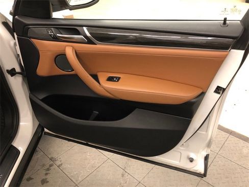 Used 2016 BMW X3 xDrive28d image 32