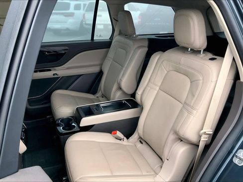 Used 2021 Lincoln Aviator Reserve w/ Equipment Group 201A image 19