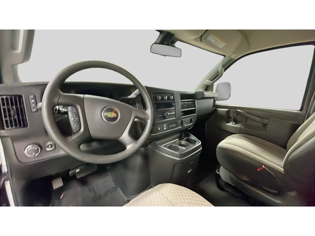 Used 2024 Chevrolet Express 3500 LT w/ LT Preferred Equipment Group RWD image 11