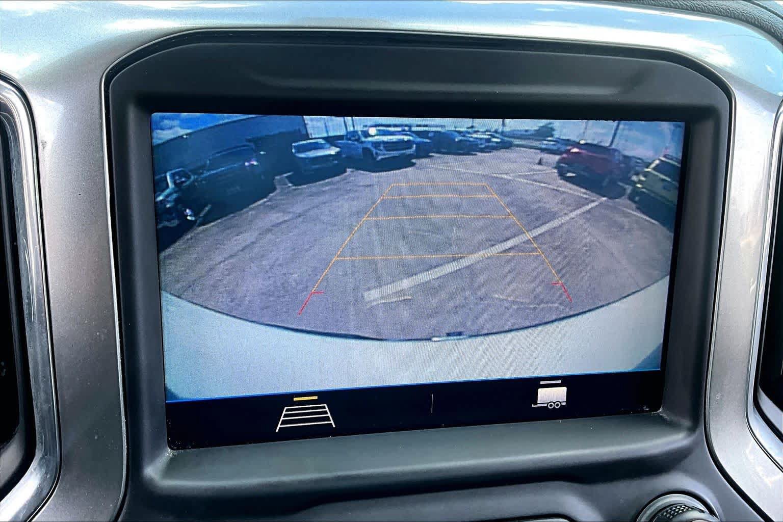 Used 2021 Chevrolet Silverado 1500 LT RWD image 27