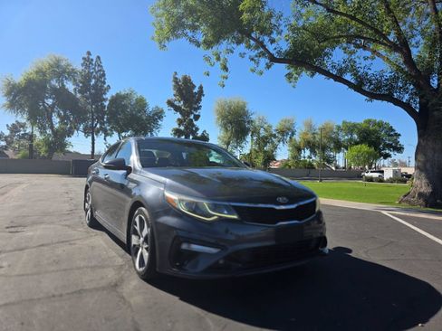 Used 2019 Kia Optima S w/ S Panoramic Sunroof Package FWD image 1