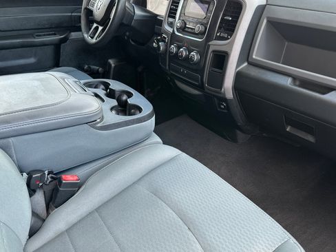 Used 2017 RAM 1500 Express image 16