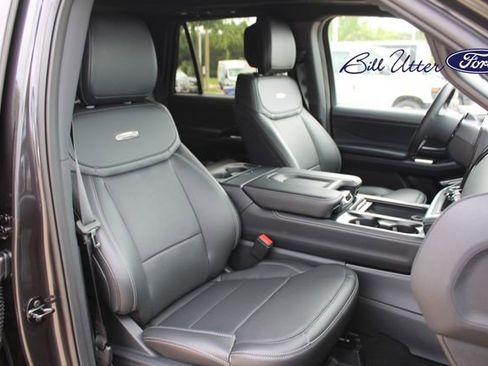 New 2026 Ford Expedition Platinum w/ Stealth Performance Package AWD/4WD image 7