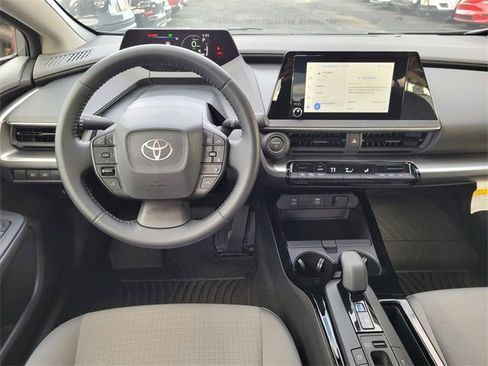 Used 2025 Toyota Prius LE image 7