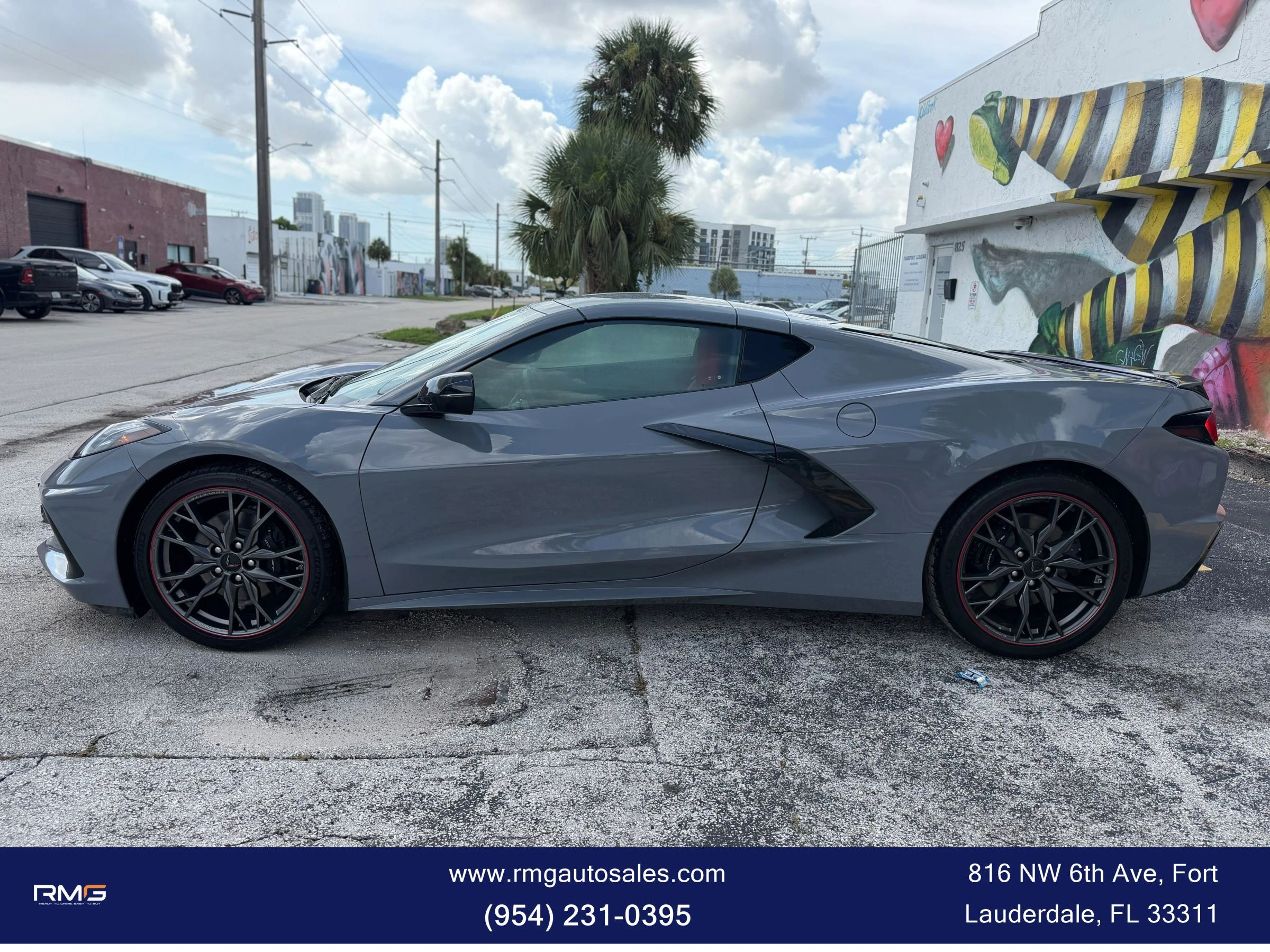 Used 2025 Chevrolet Corvette Stingray Coupe w/ 1LT RWD image 13