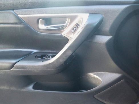 Used 2014 Nissan Altima 2.5 SL w/ Moonroof Package image 15