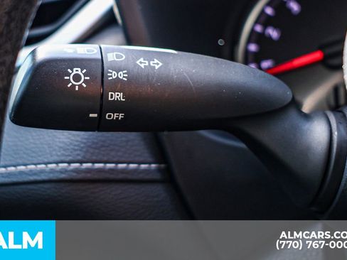 Used 2021 Toyota RAV4 LE image 32