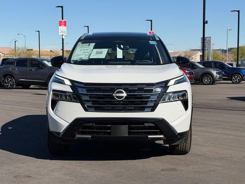 New 2026 Nissan Rogue Platinum w/ Tech Package AWD/4WD image 10