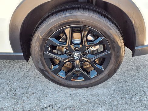 Used 2025 Honda HR-V Sport image 26