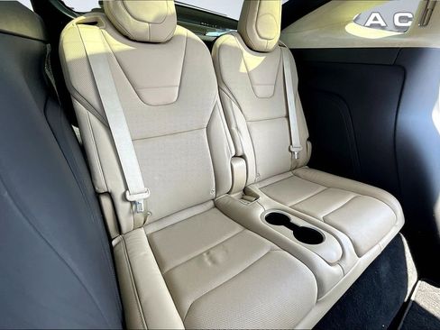 Used 2016 Tesla Model X 90D image 28