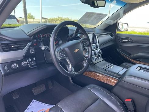 Used 2019 Chevrolet Suburban Premier image 10
