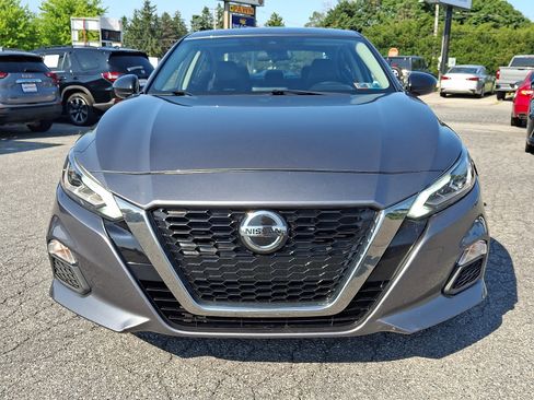 Used 2021 Nissan Altima 2.5 SR AWD/4WD image 2