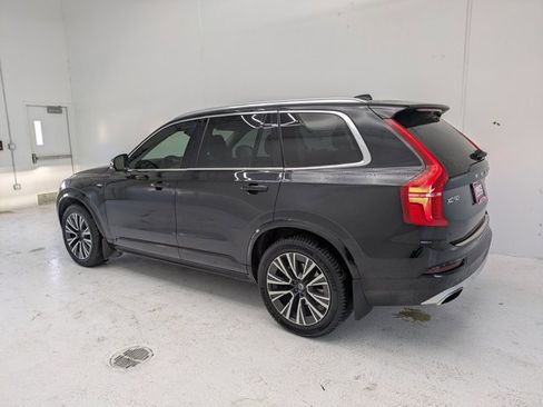 Used 2020 Volvo XC90 T6 Momentum w/ Protection Package Premier image 8