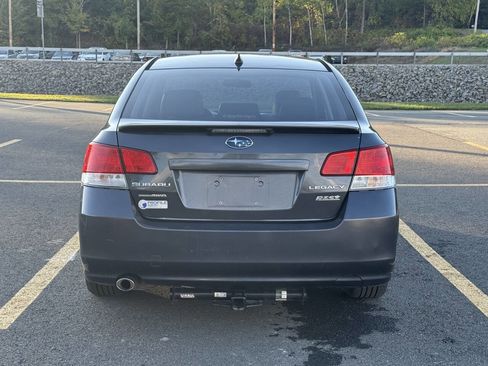 Used 2011 Subaru Legacy 2.5i Limited image 5