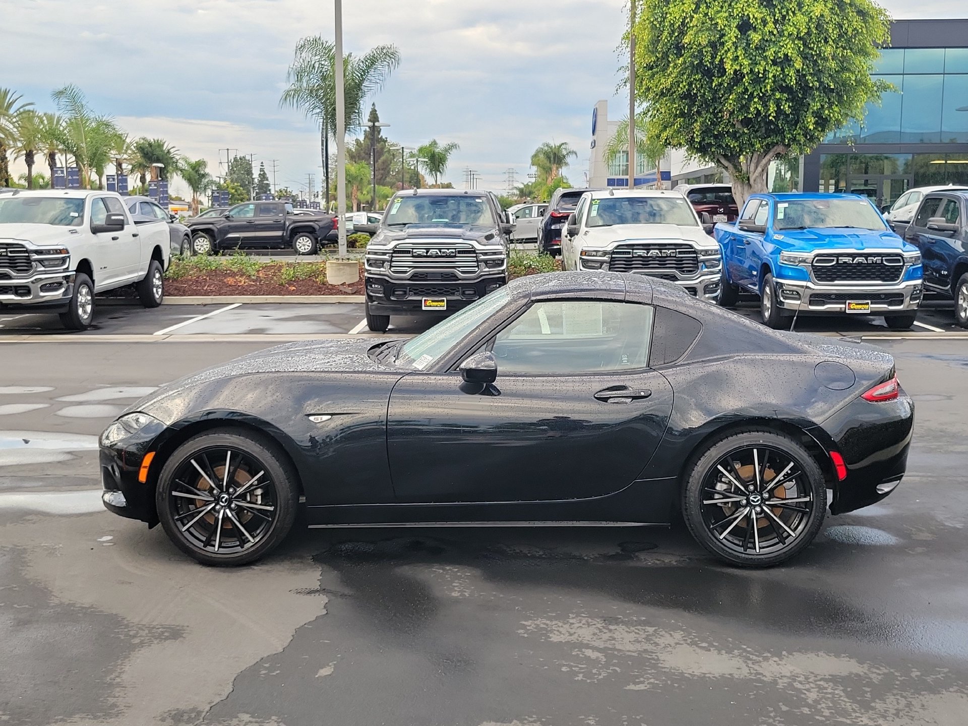 Used 2025 MAZDA MX-5 Miata RF Grand Touring RWD image 6