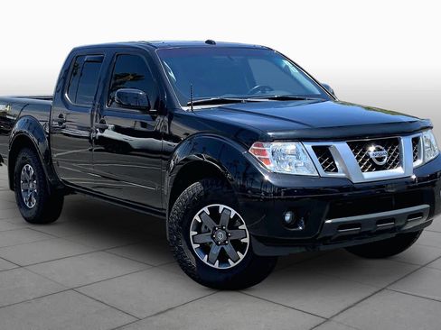 Used 2018 Nissan Frontier PRO-4X w/ Pro-4x Luxury Package AWD/4WD image 2