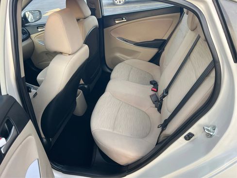 Used 2016 Hyundai Accent SE FWD image 11