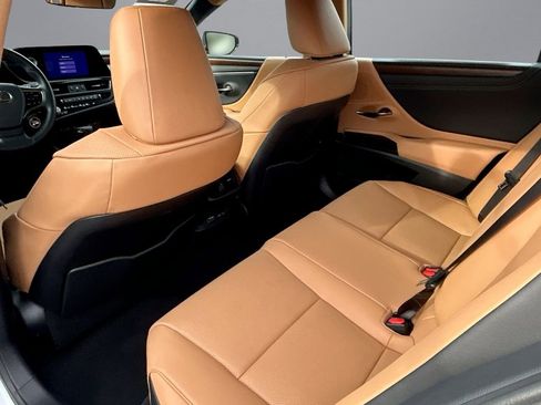 Used 2025 Lexus ES 350 w/ Premium Package FWD image 33