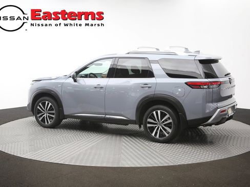 Used 2023 Nissan Pathfinder Platinum w/ Cargo Package AWD/4WD image 61