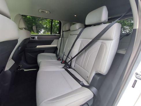 Used 2025 Hyundai Santa Fe SEL FWD image 27