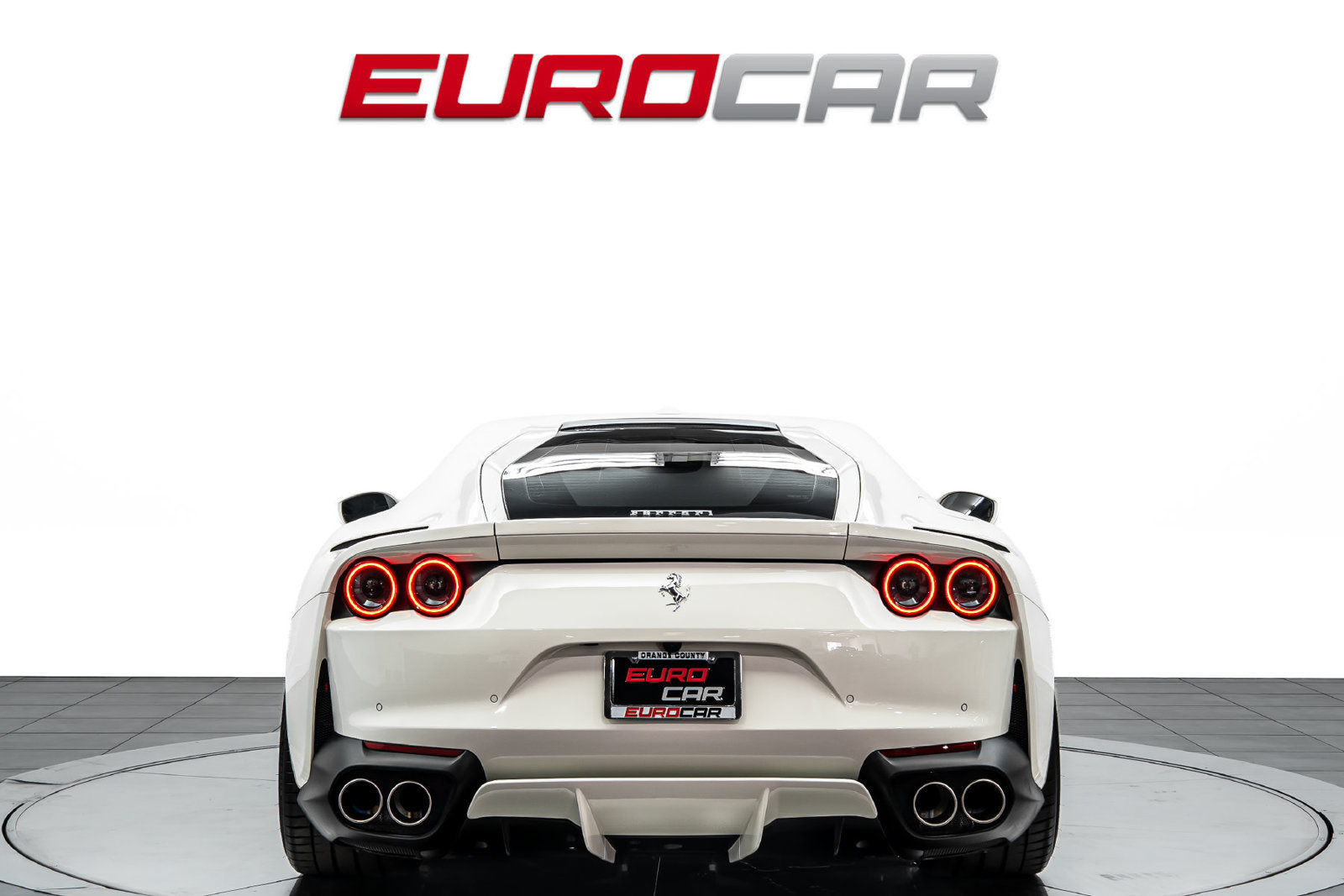 Used 2020 Ferrari 812 Superfast RWD image 4