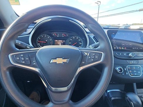 Used 2023 Chevrolet Malibu LT image 15