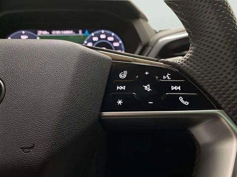 Used 2024 Audi Q4 e-tron Premium Plus w/ Premium Plus image 46