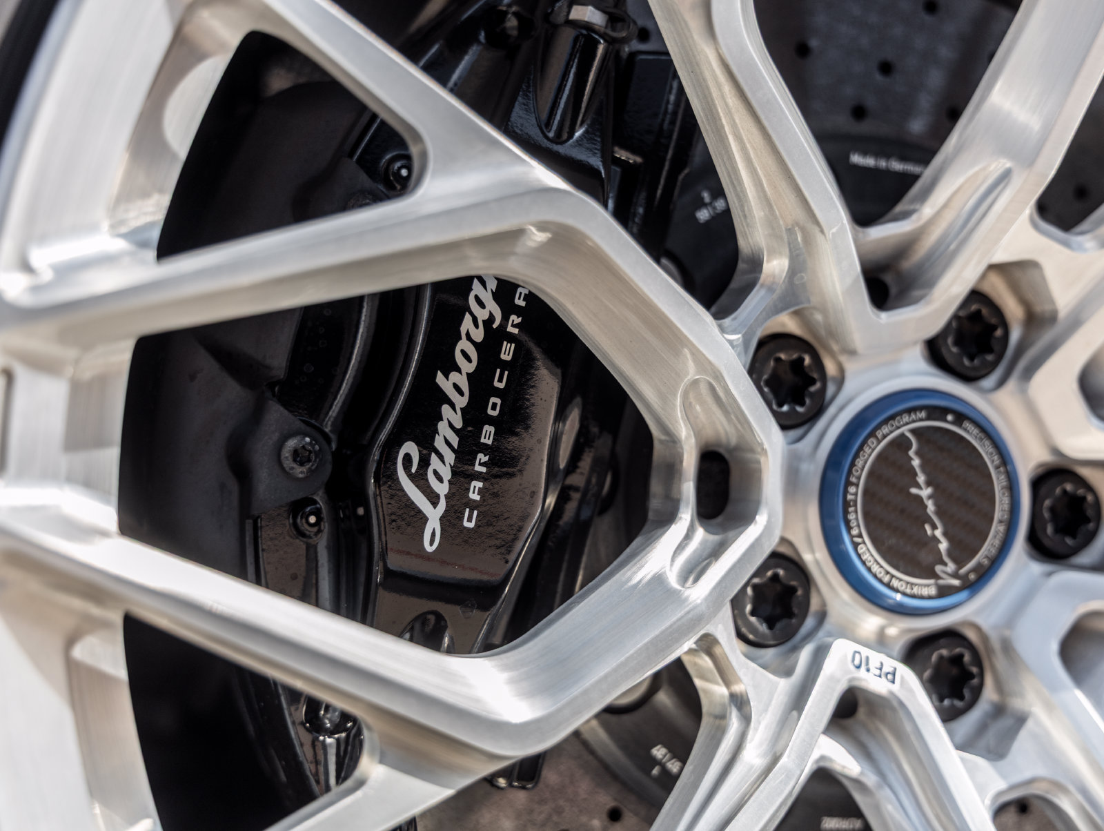 Used 2023 Lamborghini Huracan Tecnica RWD image 18