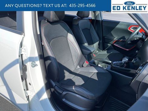 Used 2023 Kia Soul GT-Line FWD image 25