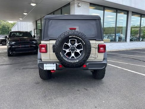 Used 2022 Jeep Wrangler Rubicon w/ LED Lighting Group AWD/4WD image 6