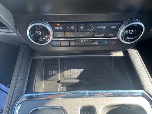 Certified 2021 Ford Expedition Max XLT image 23