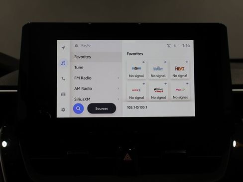 Used 2023 Toyota Corolla Cross LE w/ Moonroof Package image 28