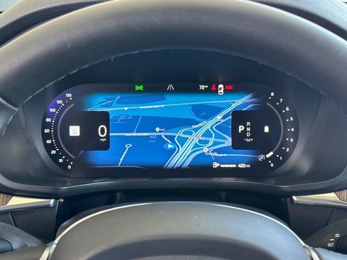 Certified 2023 Volvo XC60 B5 Plus w/ Protection Package Premier FWD image 24