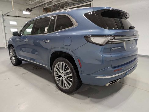 Certified 2025 Buick Enclave Avenir w/ Super Cruise Package image 10