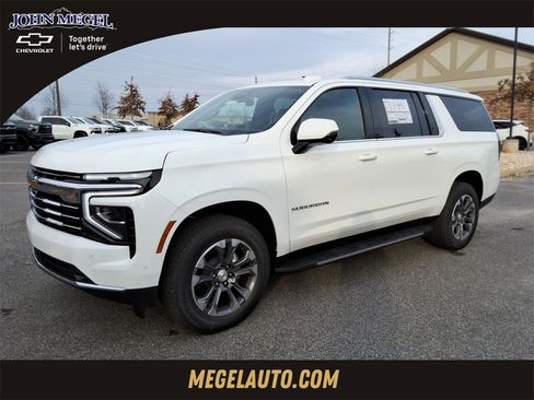 New 2026 Chevrolet Suburban LT image 1