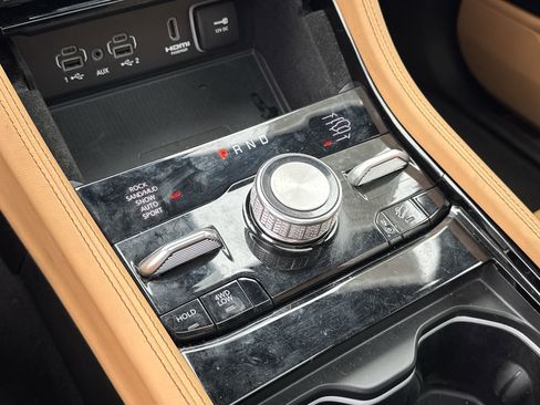 Certified 2022 Jeep Grand Cherokee Summit image 28