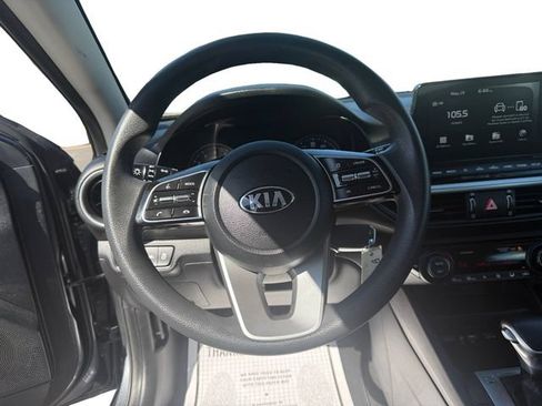 Used 2019 Kia Forte LXS FWD image 12