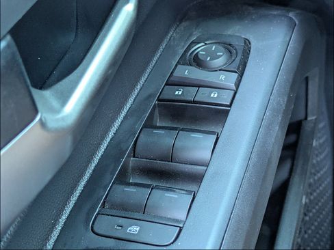 Used 2024 Toyota Tacoma TRD Off-Road AWD/4WD image 29