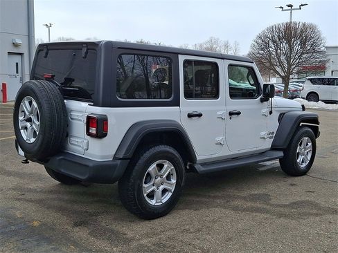 Used 2019 Jeep Wrangler Unlimited Sport S image 8