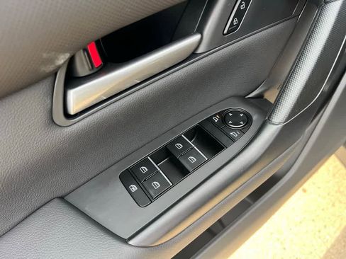 Used 2025 MAZDA CX-50 AWD 2.5 S w/ Weather Package image 12