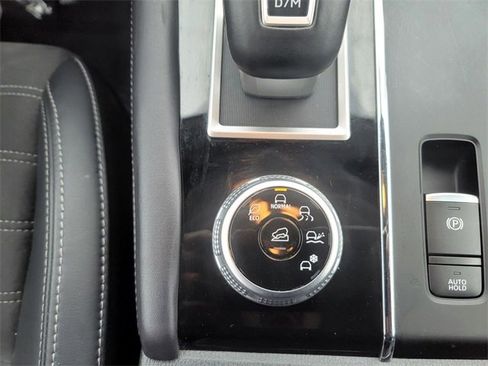 Used 2024 Mitsubishi Outlander SE image 28