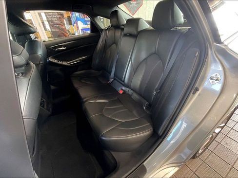 Used 2021 Toyota Avalon XLE FWD image 14