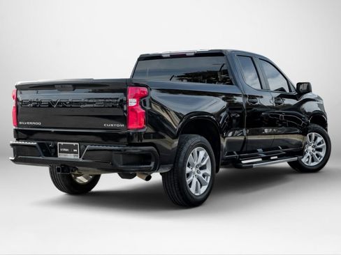 Used 2020 Chevrolet Silverado 1500 Custom w/ Custom Value Package RWD image 6