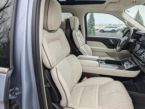 Certified 2023 Lincoln Navigator L Black Label image 15