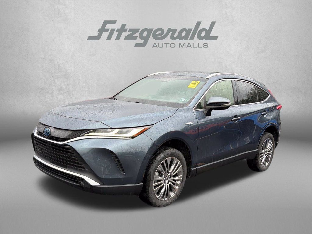 Used 2021 Toyota Venza XLE w/ Softex Package AWD/4WD image 3