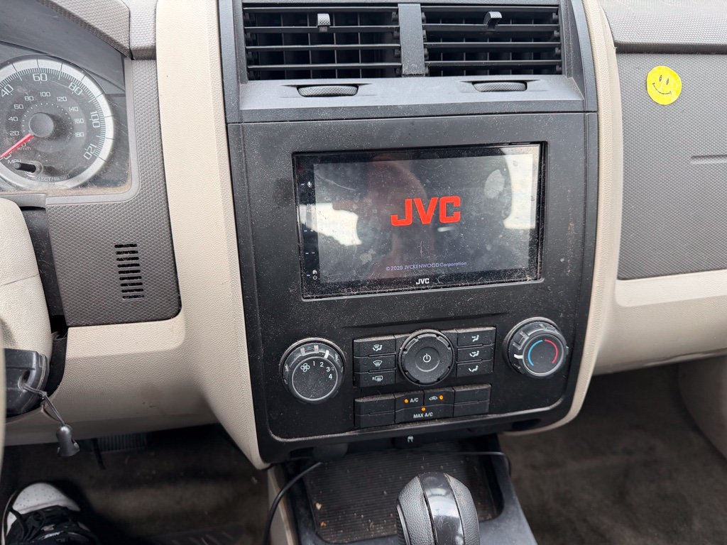 Used 2009 Ford Escape XLS FWD image 7