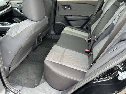 Used 2023 Nissan Rogue SV FWD image 19