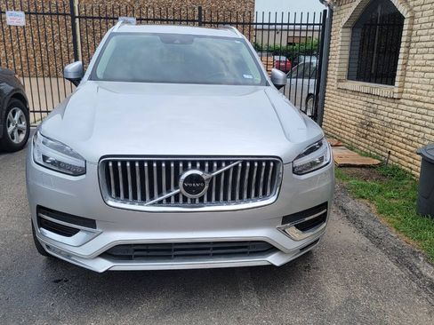 Used 2020 Volvo XC90 T6 Inscription w/ Protection Package Premier AWD/4WD image 4